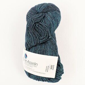 Julie Asselin Stella Yarn SW Merino Sparkling Stellina Into The Night Colorway